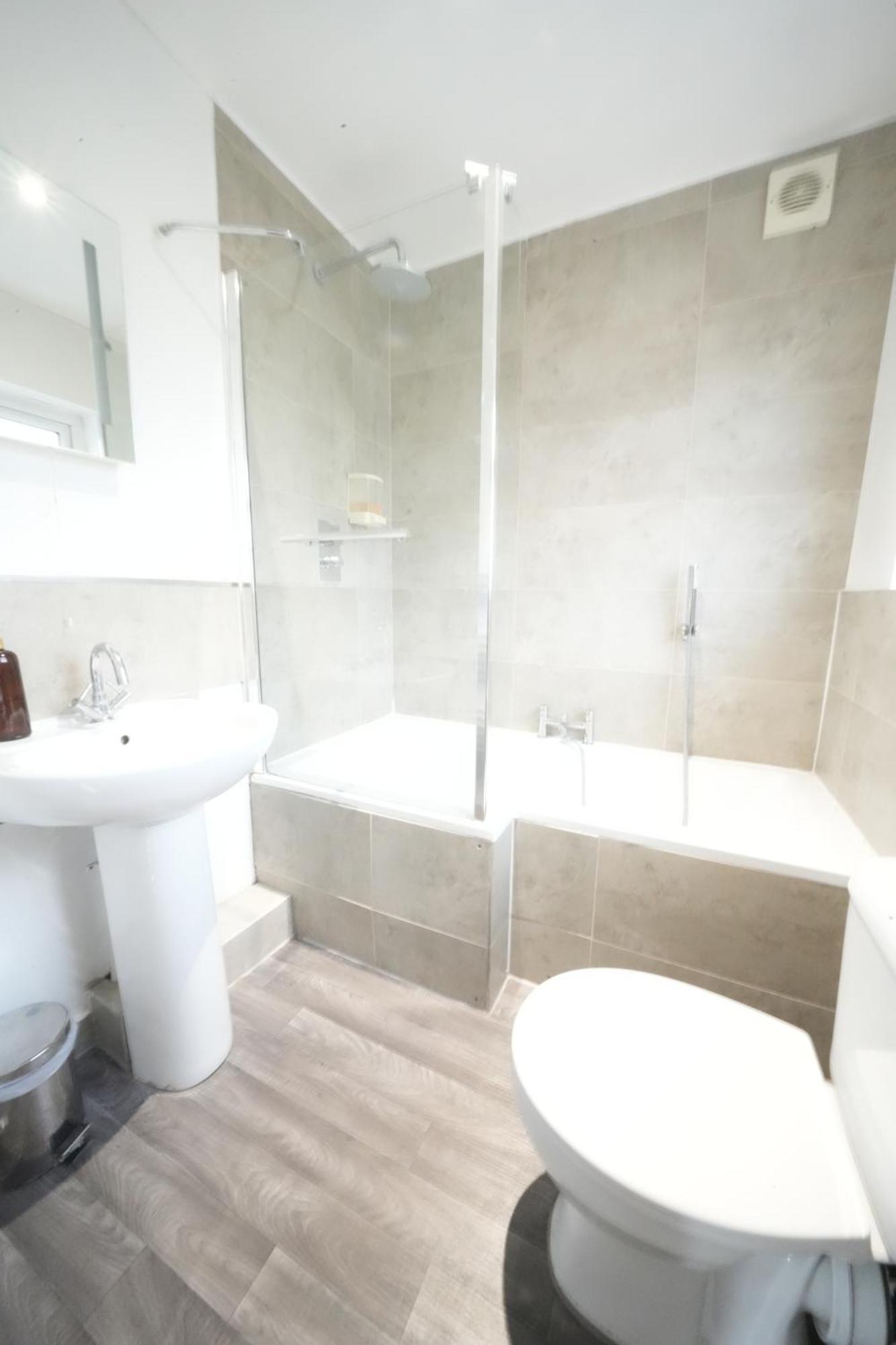 Great Airport Sleep Apartment Harmondsworth Bagian luar foto